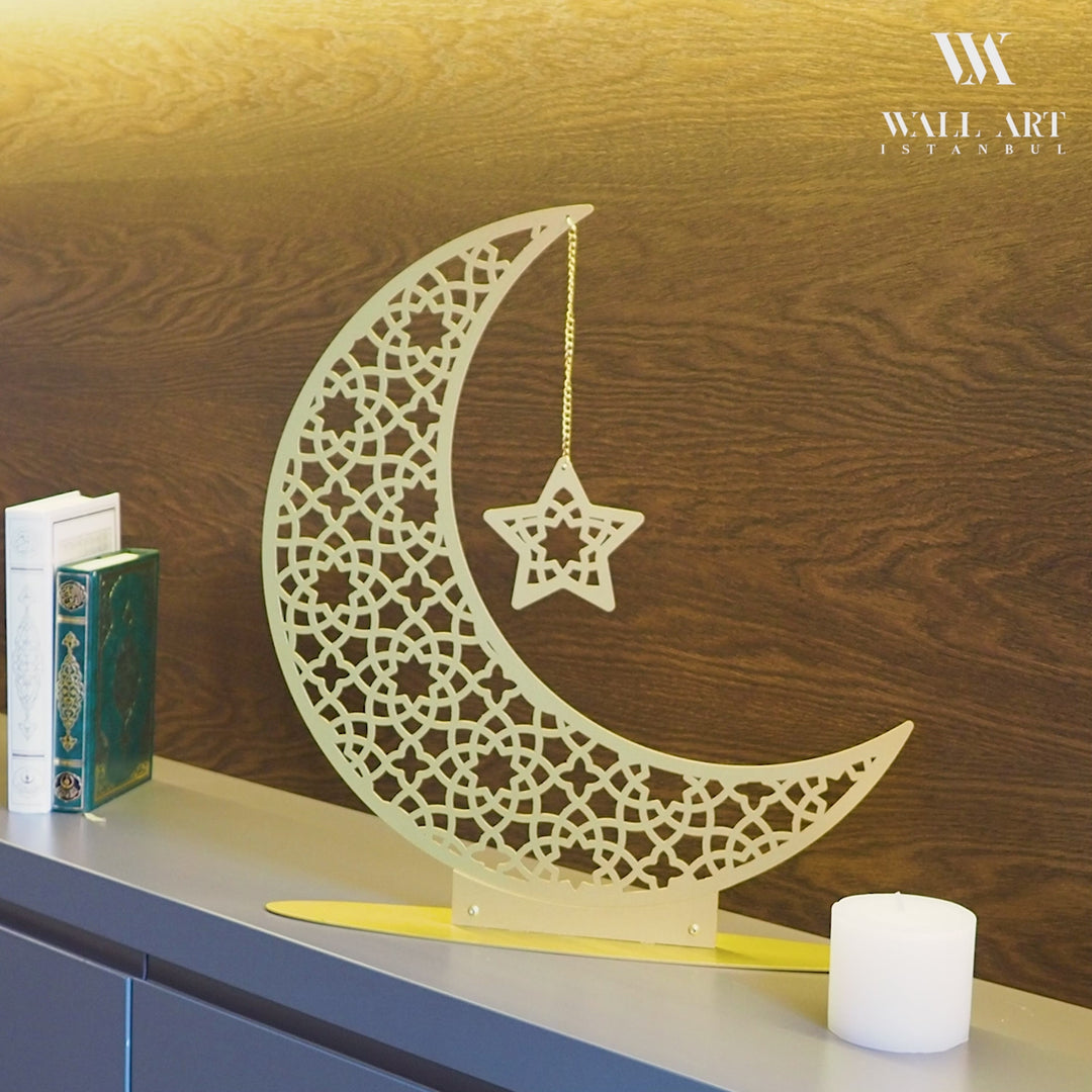 Metal Crescent Moon Decor - WAMH169